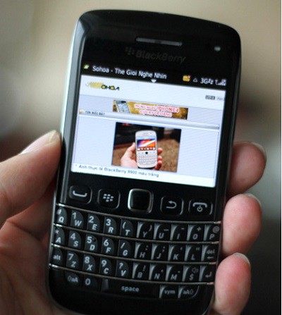 Blackberry-Bold-9790-11
