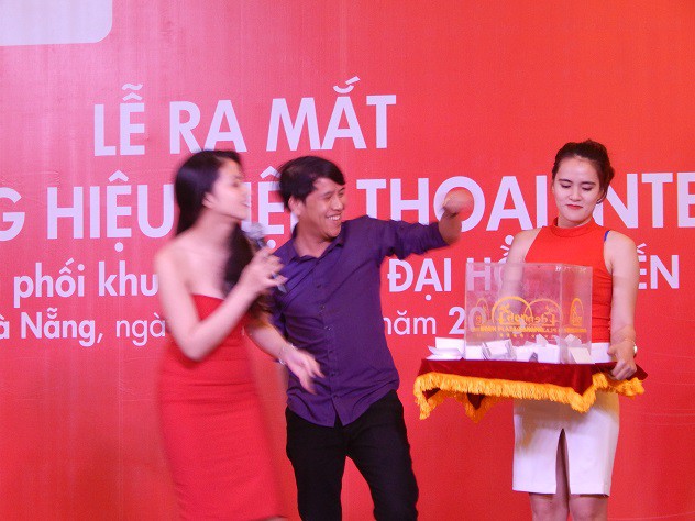 Buổi ra mắt sản phẩm điện thoại mới INTEX đến từ Ấn Độ và Hồng Yến vinh dự được trở thành nhà phân phối đồng thời là đối tác chiến lược phát triển đầu tiên tại khu vực Đà Nẵng Miền Trung