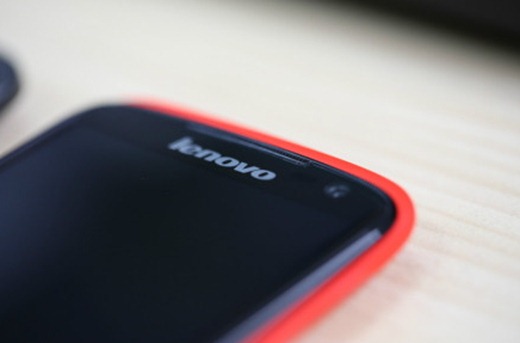 Lenovo S820 Lenovo-S820-red-05