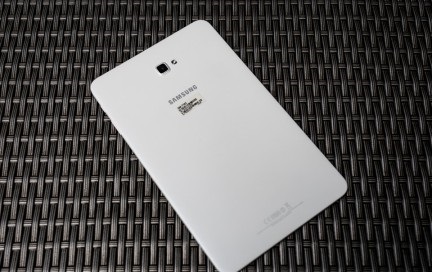 Samsung-Galaxy-Tab-A-2016-But-Spen-3