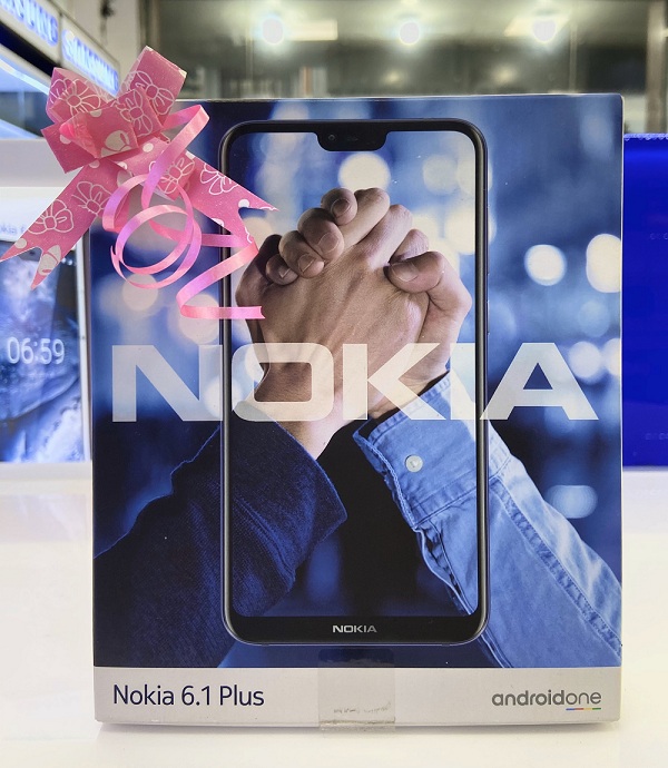 Điện thoại Nokia 6.1 Plus - Hàng trưng bày