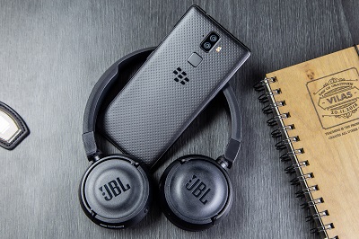 Tai nghe bluetooth JBL T450BT trị giá 1.590.000 VNĐ Tai nghe bluetooth JBL T450BT trị giá 1.590.000 VNĐ