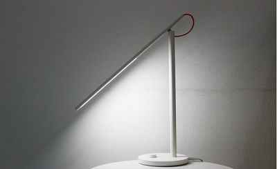 den-de-ban-Xiaomi-Mi-Led-TW-Adapter-Desk-Lamp-1