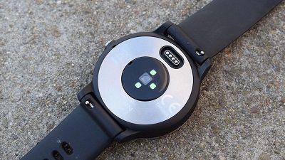 Đồng hồ Garmin Vivoactive 3 với cảm biến ổn định, chính xác
