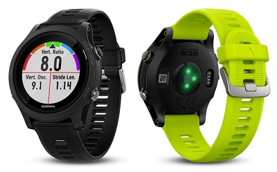 Với 2 màu sắc tương phản trên đồng hồ thông minh Garmin Forerunner 935