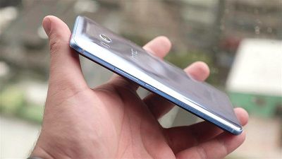 HTC U11 Bóp Cạnh Viền