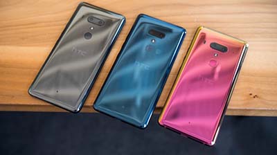 HTC U12 Plus với ba tông màu nổi bật.