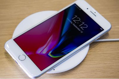 Sạc không dây của Iphone 8 Plus