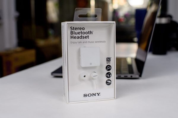 Tai nghe bluetooth Sony SBH24