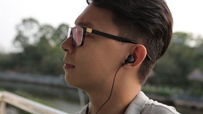 tai-nghe-akg-EO-IG955-11