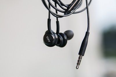 tai-nghe-akg-EO-IG955-7