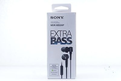 Hộp của tai nghe Sony MDR-XB50AP.