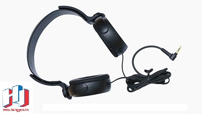 Sony MDR-XB250 với thiết kế dây nghe và jack siêu bền