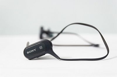 Sony MDR-XB50BS với lượng âm thanh mạnh mẽ, sôi động.