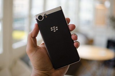 thiet-ke-blackberry-keyone-3