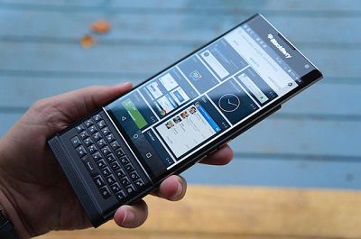 thiet-ke-blackberry-priv