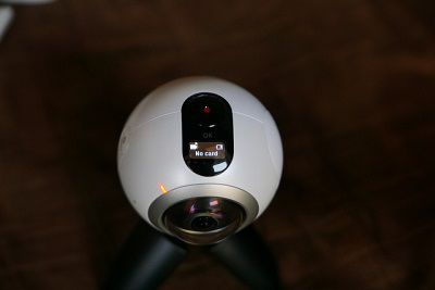 thiet-ke-camera-samsung-gear-360-3