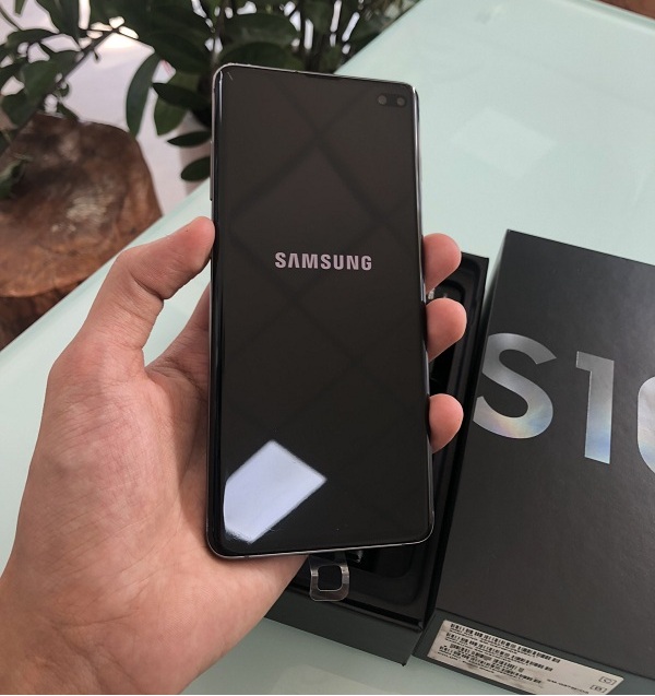 Điện thoại Samsung Galaxy S10 Plus - Hàng trưng bày