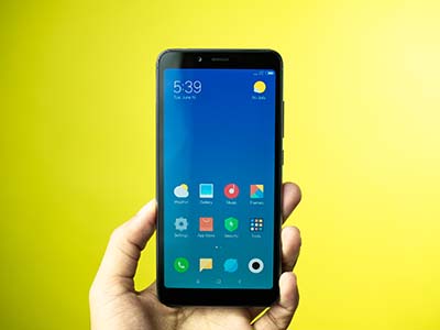 Mặt trước của Xiaomi Redmi 6A.