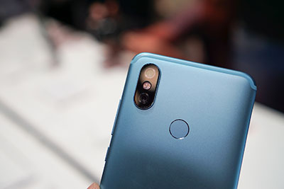 Xiaomi Mi A2 trang bị camera kép