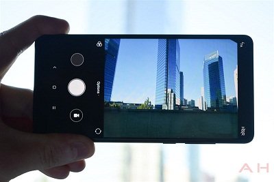 Xiaomi Mix 2 việc lấy nét cực nhanh, màu sắc tốt.