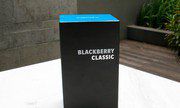 Mở hộp BlackBerry Classic đầu tiên tại Việt Nam