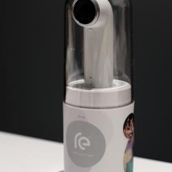 HTC Re Camera